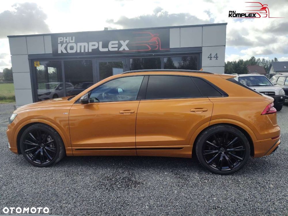 Audi Q8 - 8