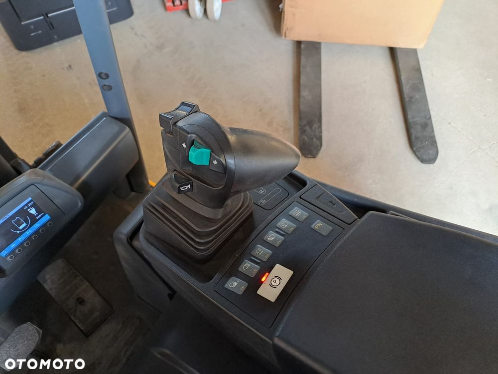 Jungheinrich EFG213 - 5