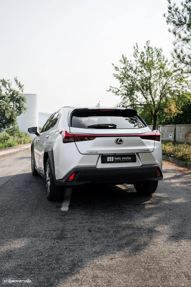 Lexus UX 300e Luxury - 14