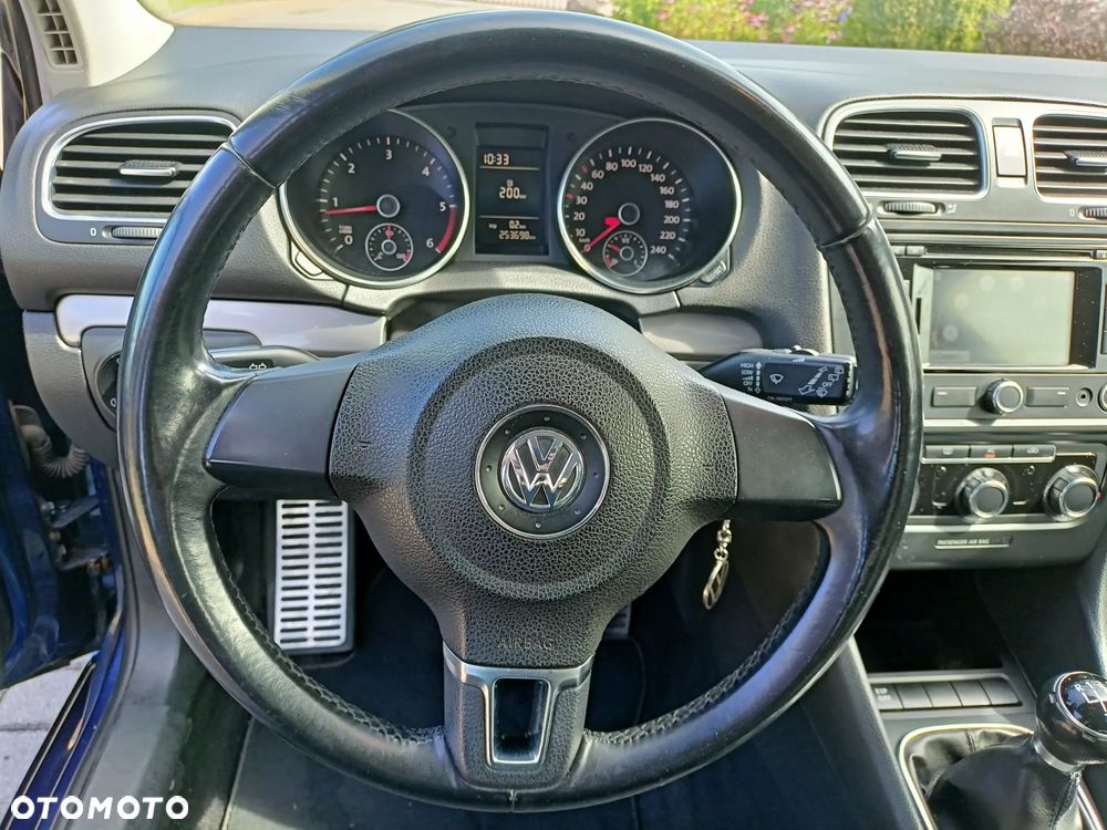 Volkswagen Golf 2.0 TDI Comfortline - 21