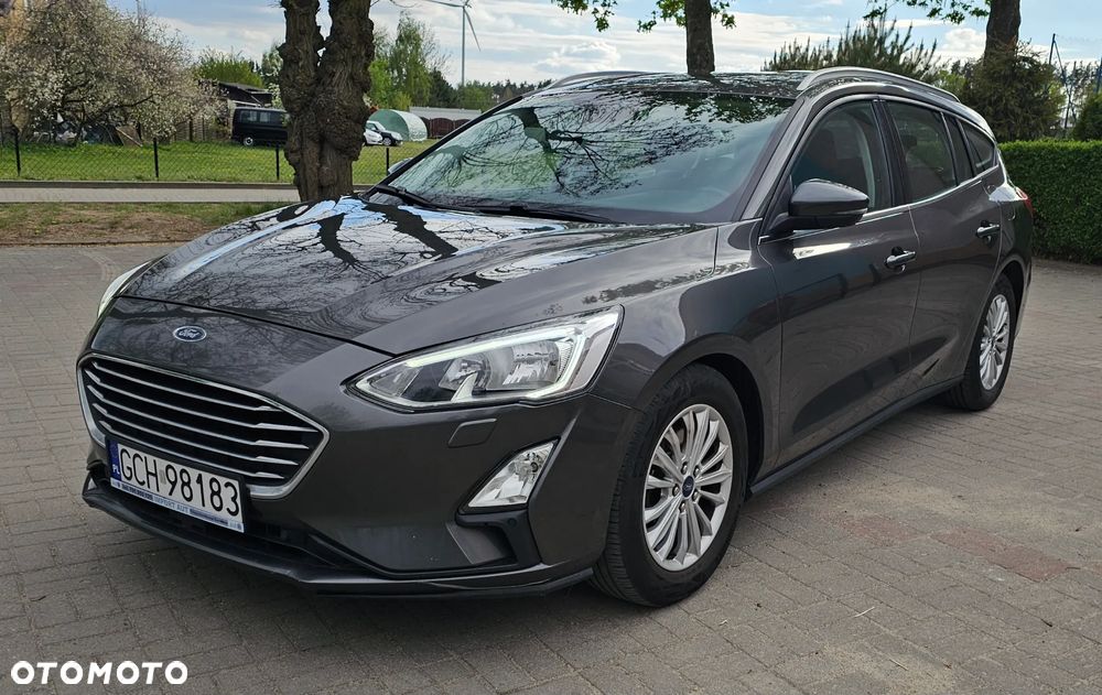 Ford Focus 1.5 EcoBlue Start-Stopp-System TITANIUM - 2