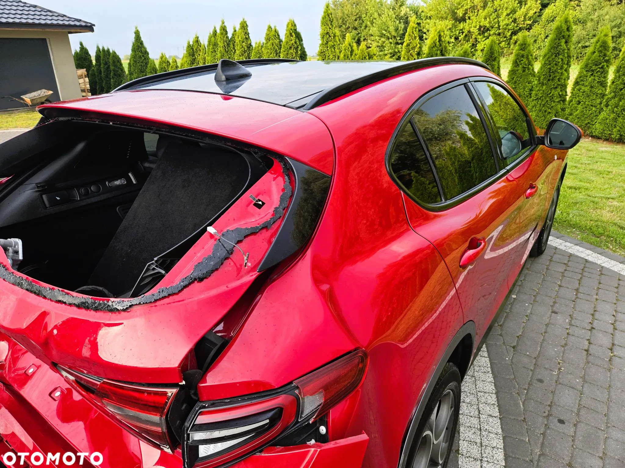 Alfa Romeo Stelvio 2.0 Turbo 16V AT8-Q4 Ti - 18