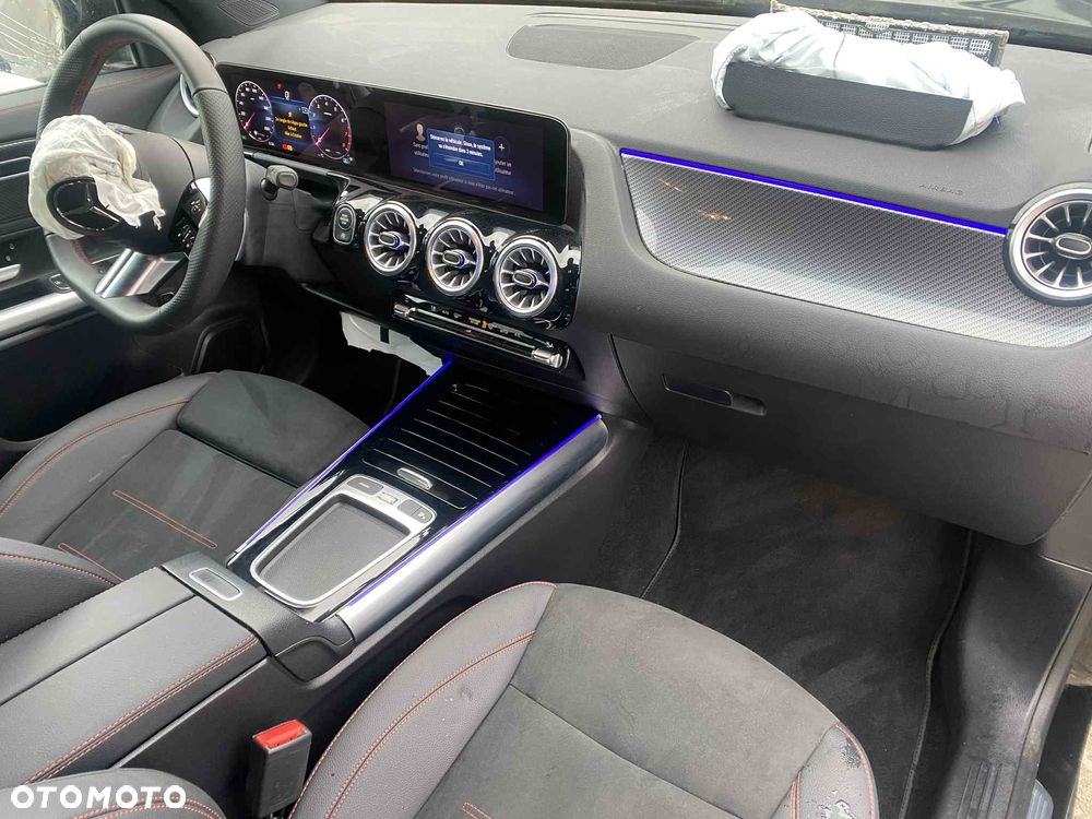 Mercedes-Benz GLA 200 mHEV AMG Line 7G-DCT - 7