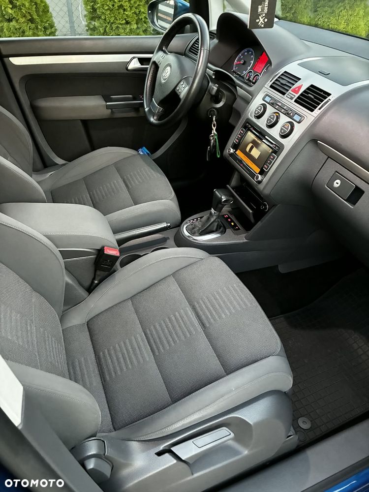 Volkswagen Touran 1.4 TSI Highline DSG - 17