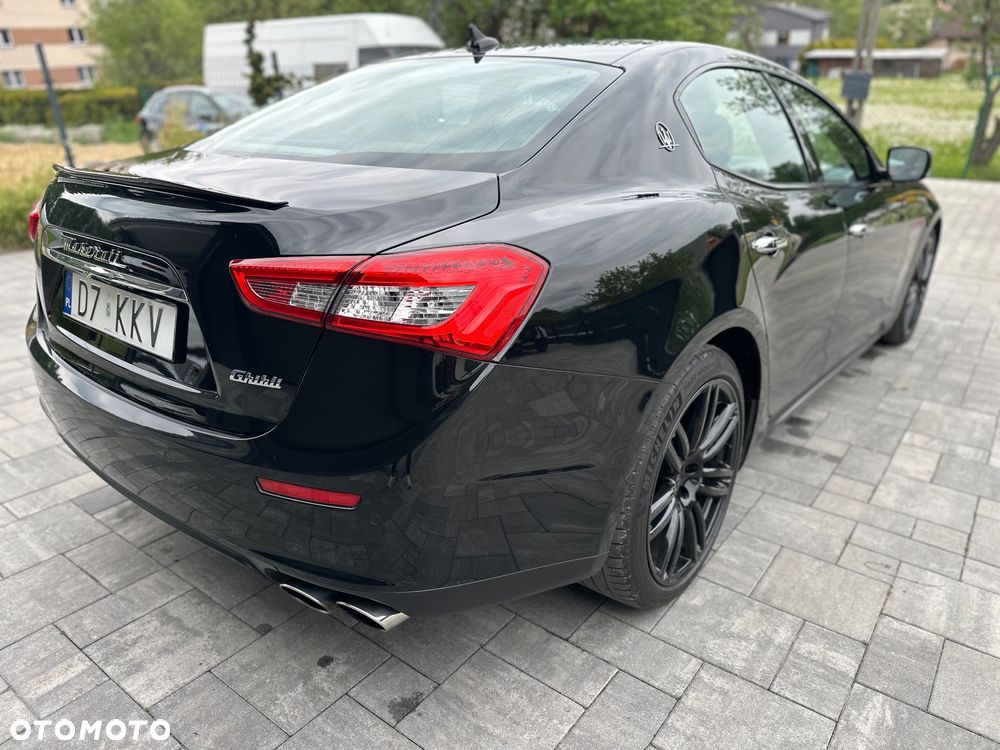 Maserati Ghibli GranLusso - 21