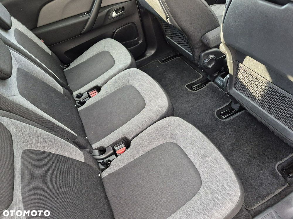 Citroën C4 Picasso - 13