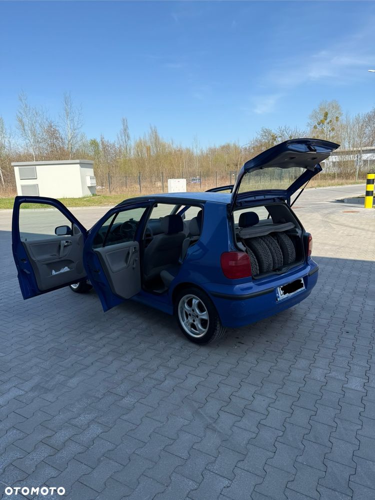 Volkswagen Polo 1.4 16V Trendline - 15