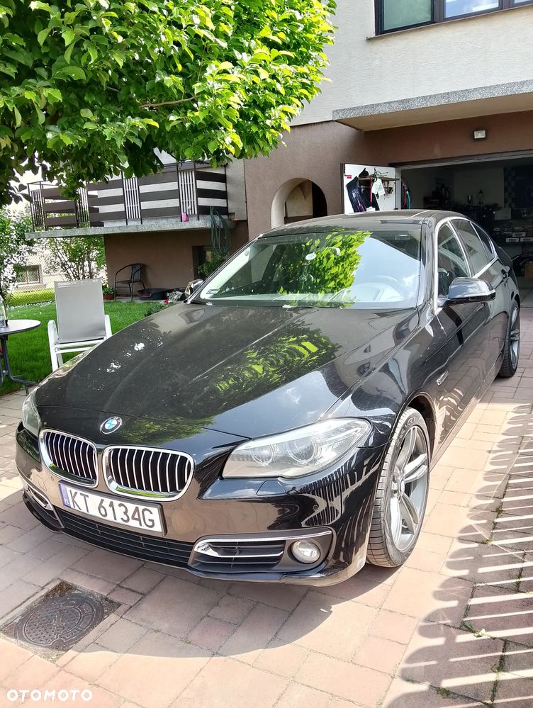 BMW Seria 5 528i - 1