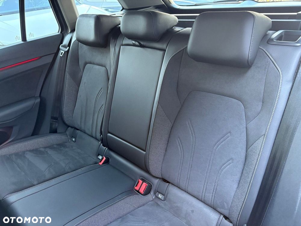 Volkswagen Golf - 14