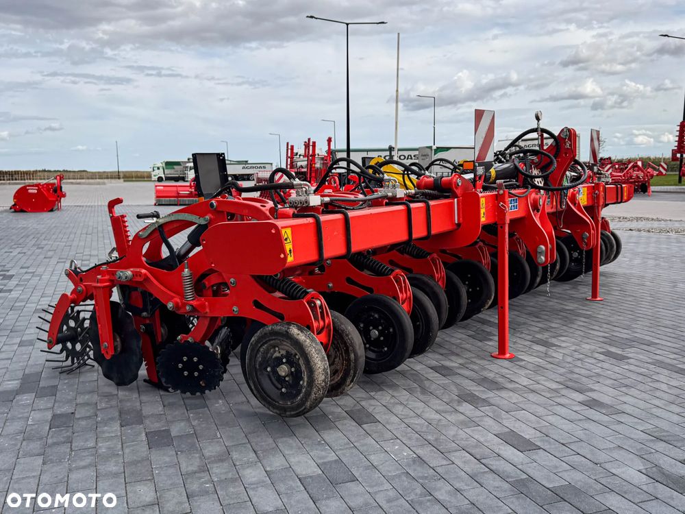 Kuhn STRIGER 600R - 7