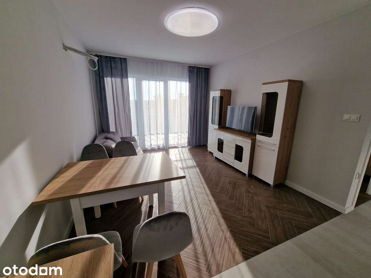 46,3 m2 , 2 Pokoje, 4 Piętro, Centrum, Parking, Winda, Balkon 14m2 HIT