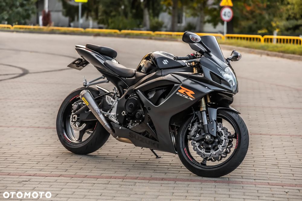 Suzuki GSX-R - 11