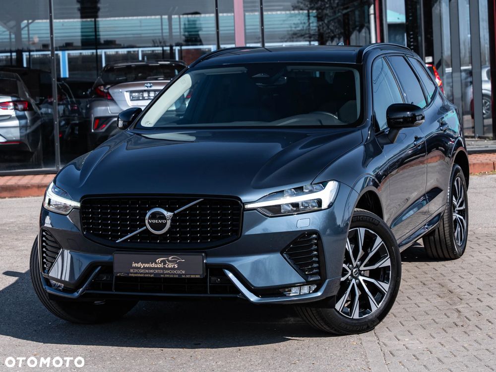 Volvo XC 60 B5 B AWD Plus Dark - 2