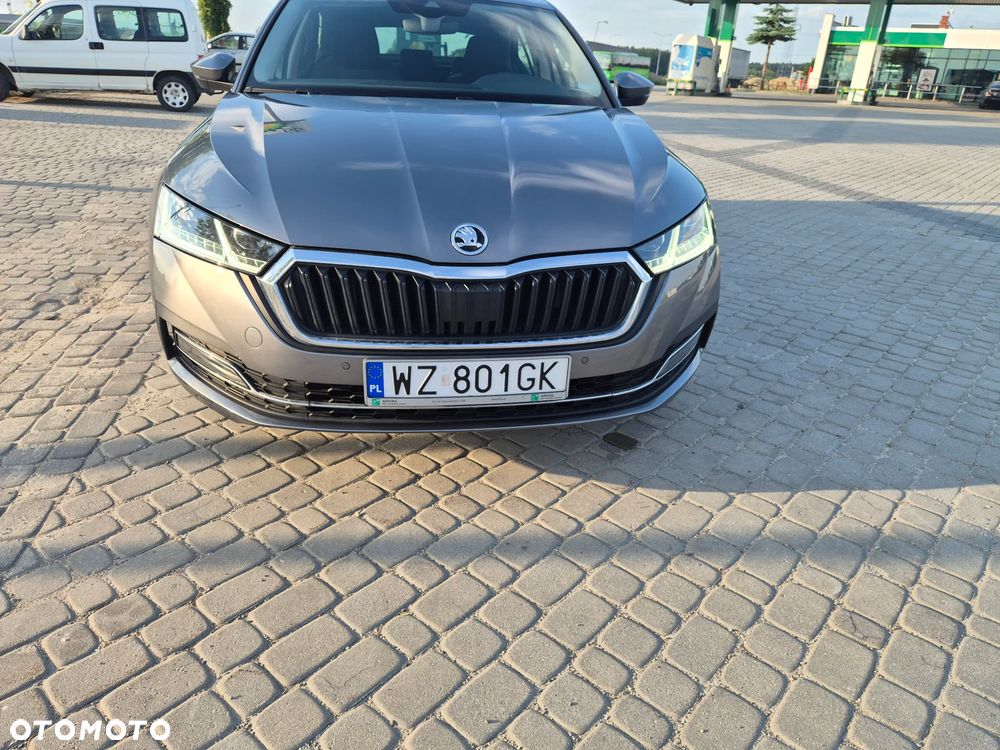 Skoda Octavia 2.0 TDI Style DSG - 2