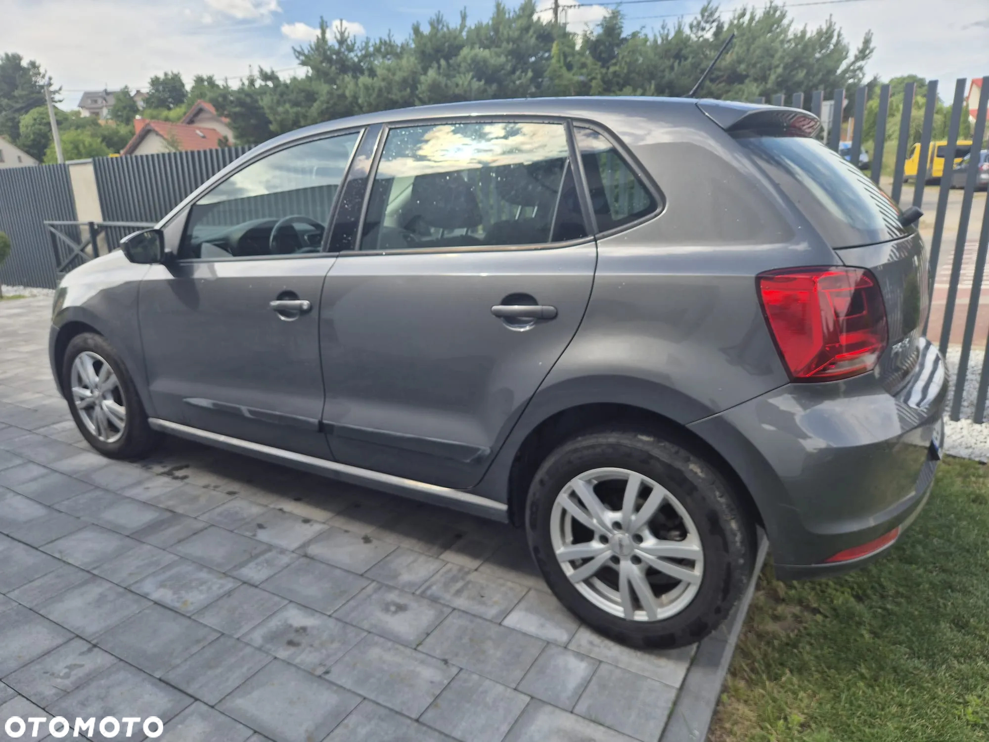Volkswagen Polo 1.2 TSI BMT Comfortline DSG - 2