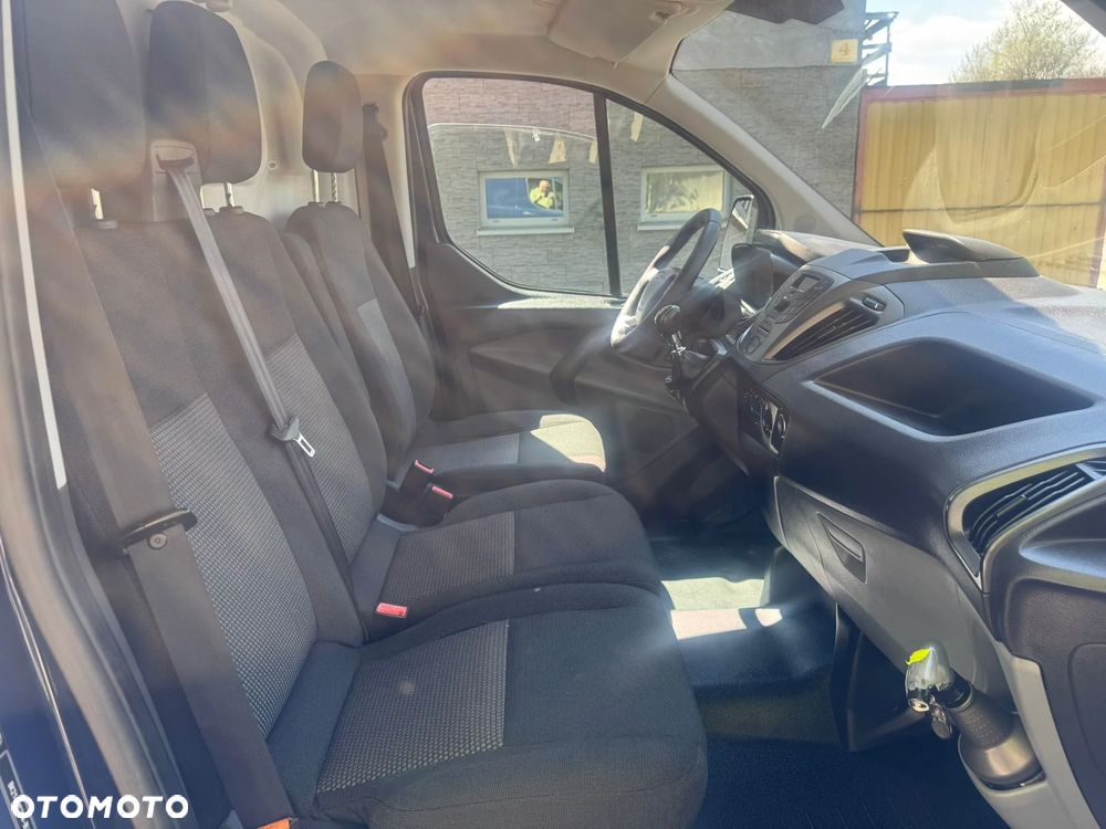 Ford TRANSIT CUSTOM - 14