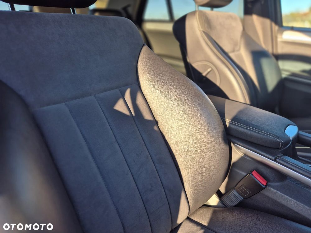 Mercedes-Benz ML 320 CDI 4-Matic - 26