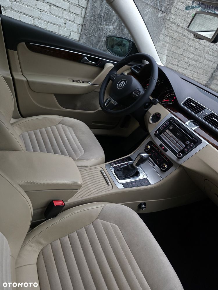 Volkswagen Passat - 6