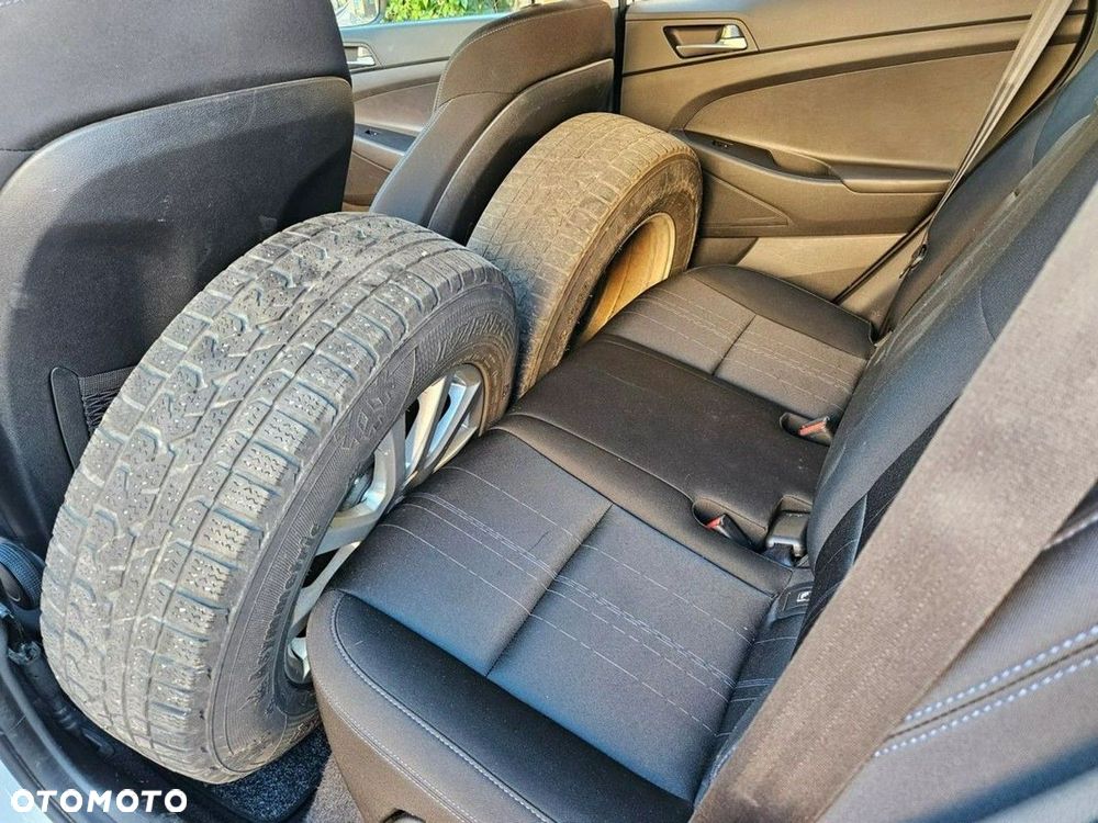 Hyundai Tucson 1.6 GDI BlueDrive Comfort 2WD - 11