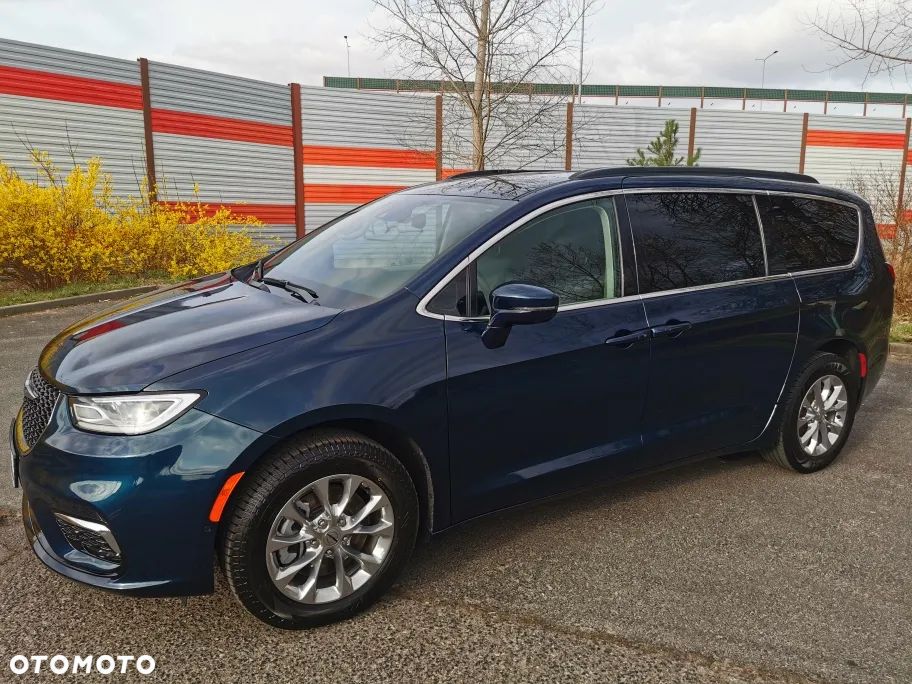 Chrysler Pacifica - 20