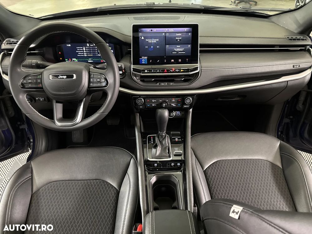 Jeep Compass - 10