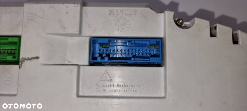 LICZNIK ZEGAR VOLKSWAGEN PHAETON 6.0 W12 3D0920880S - 6