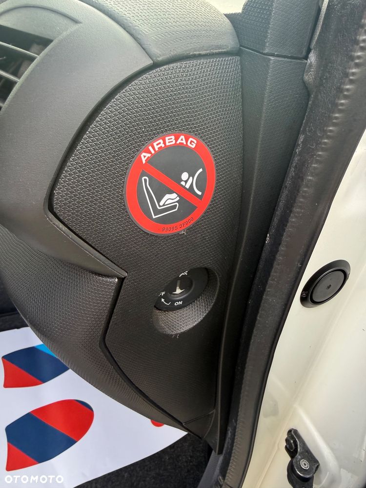 Nissan Micra - 16