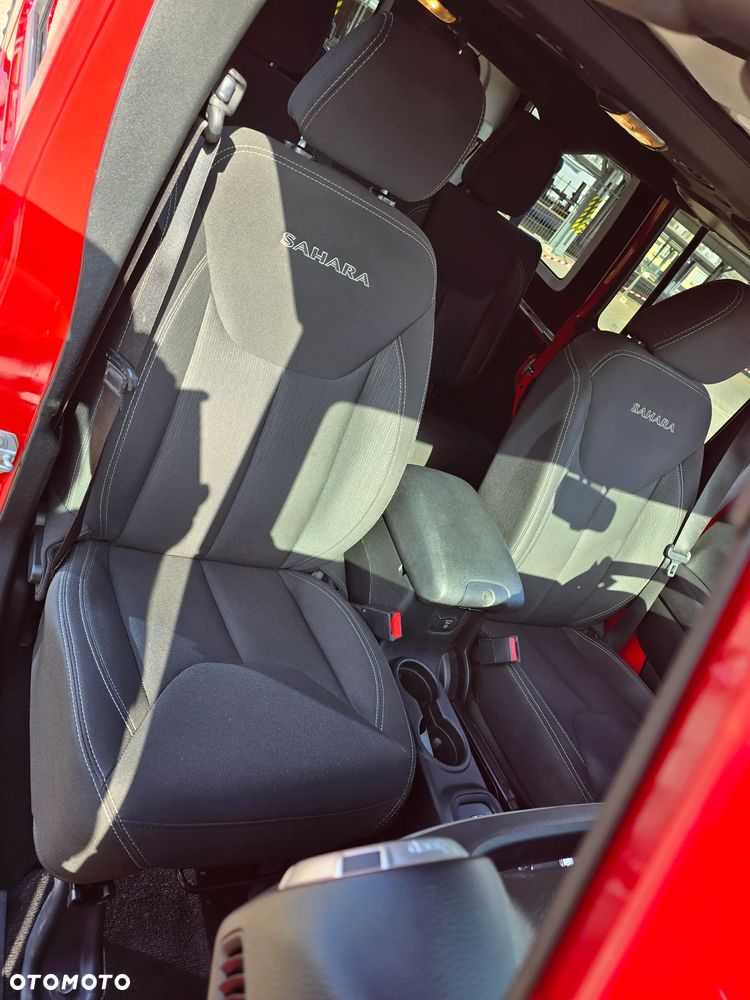 Jeep Wrangler Unlimited 3.6 Automatik Sahara - 20