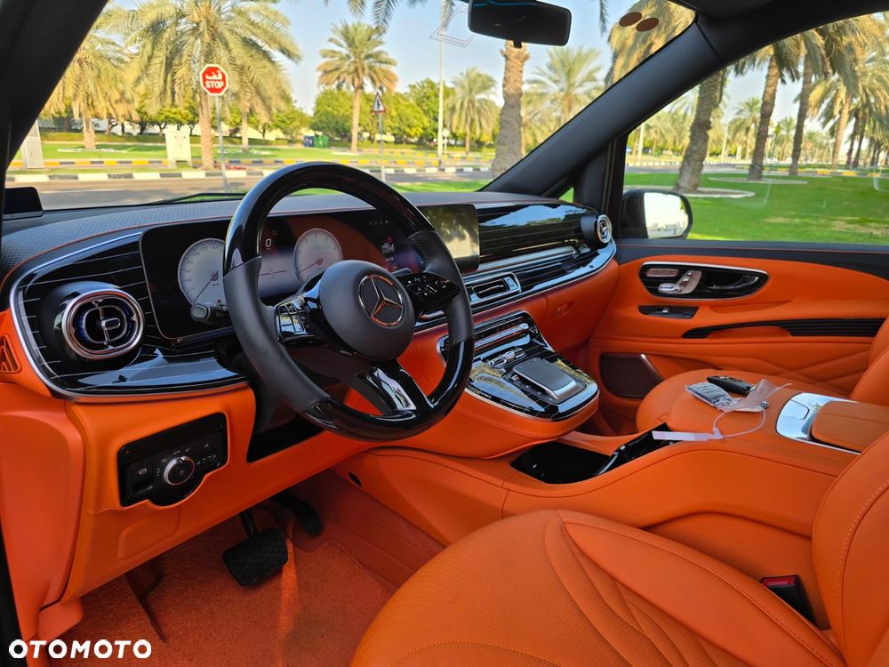 Mercedes-Benz Klasa V 300 lang 9G-TRONIC Special Edition Avantgarde - 3