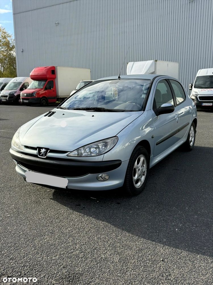 Peugeot 206 2.0 HDI XT - 1