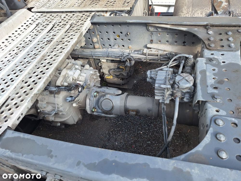 Versalift Actros 1845 - 40