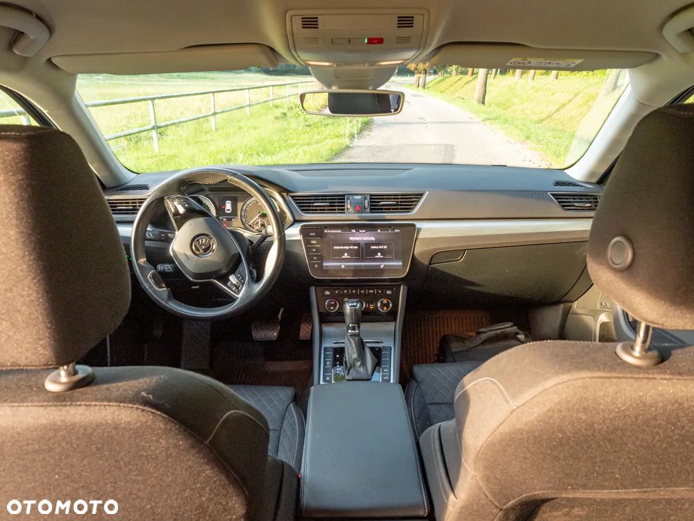 Skoda Superb 2.0 TDI SCR 4x4 Ambition DSG - 14