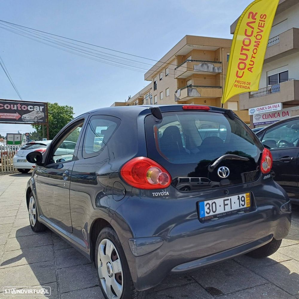 Toyota Aygo 1.0 - 2
