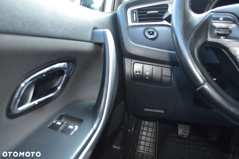 Kia Ceed - 17