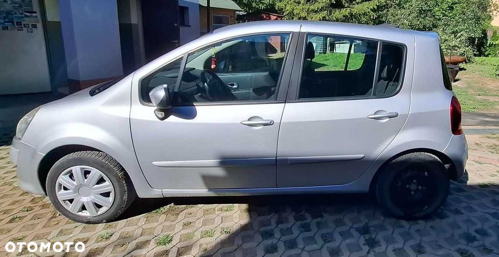 Renault Modus - 2