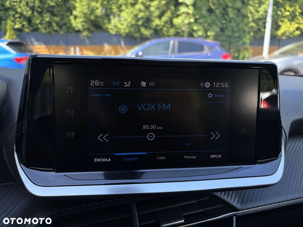 Peugeot 2008 PureTech 100 Allure - 25