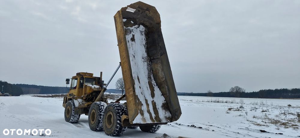 Caterpillar D300B - 6