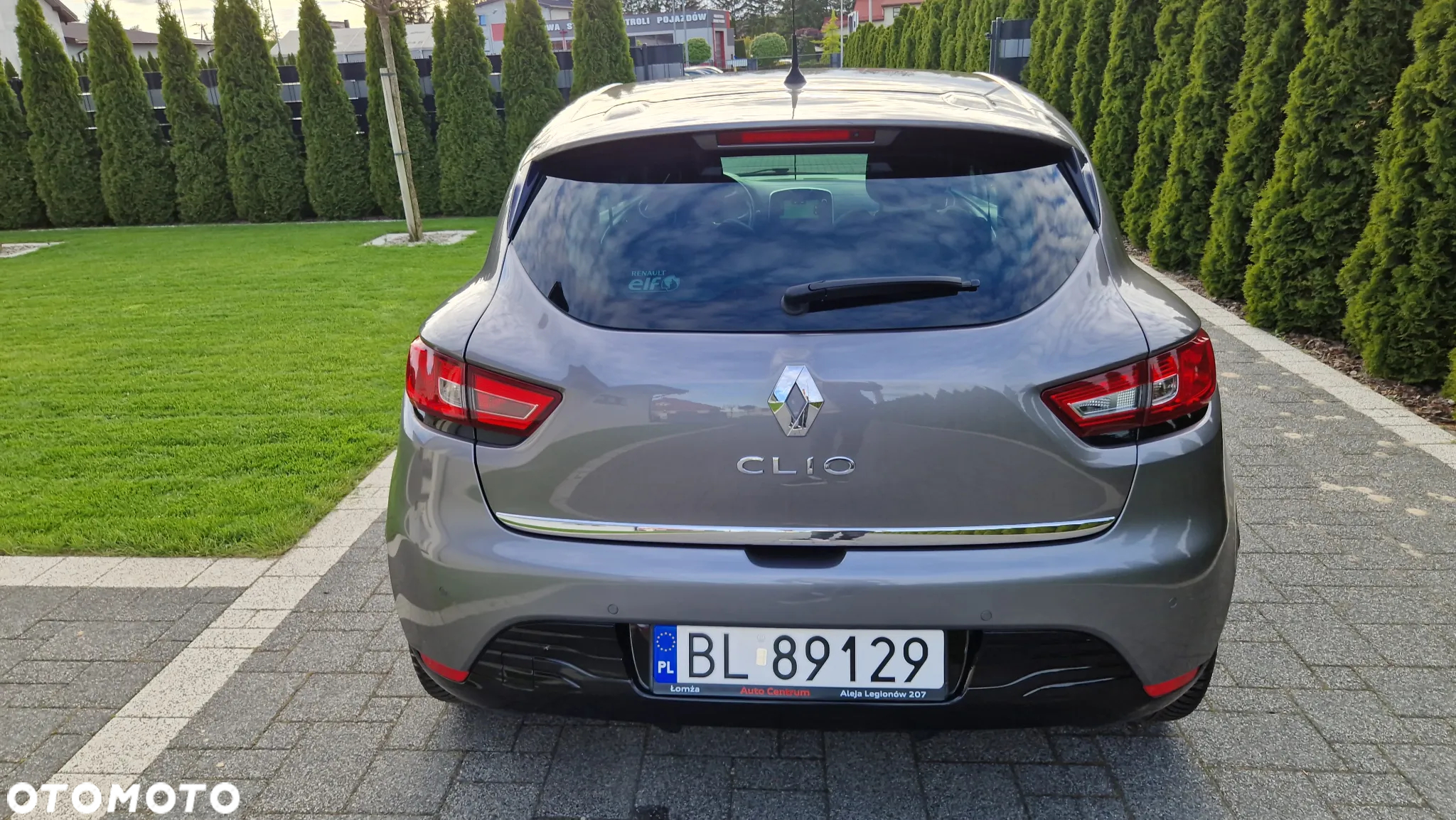 Renault Clio 1.2 16V 75 Limited - 24