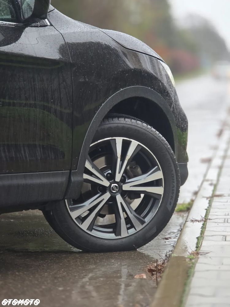 Nissan Qashqai 1.3 DIG-T TEKNA - 33