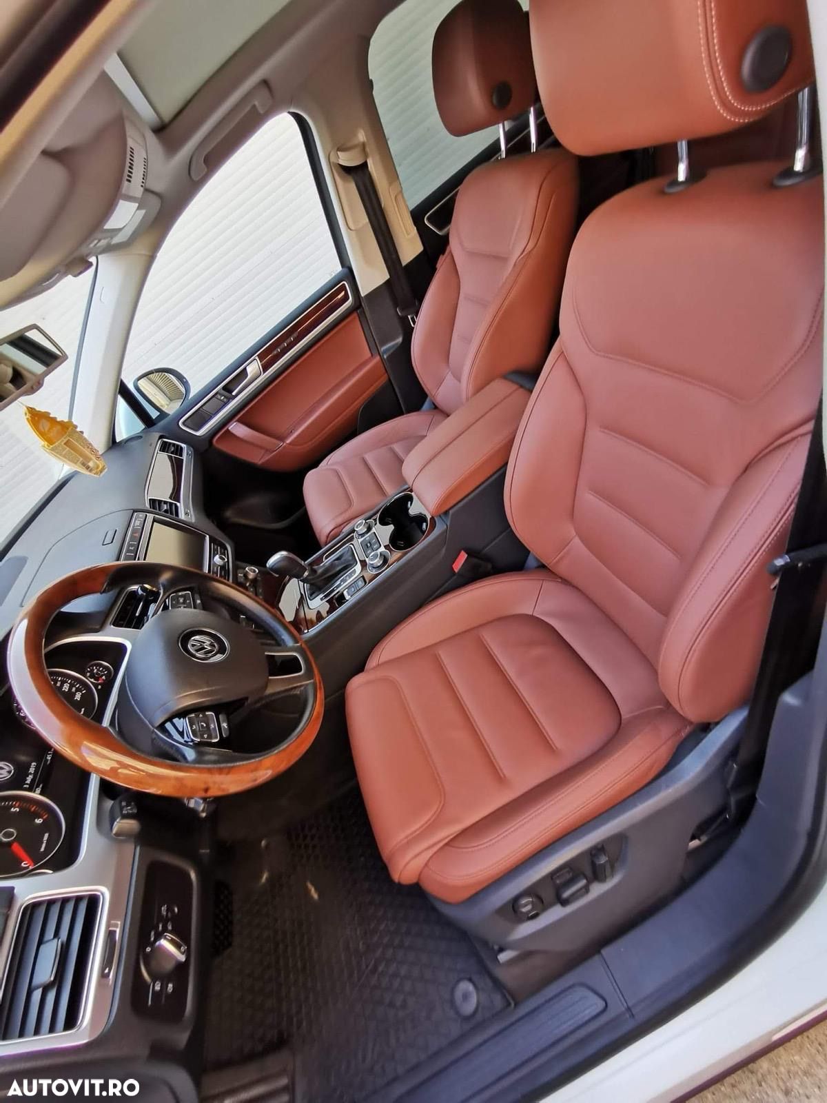 Volkswagen Touareg 3.0 V6 TDI BMT - 1