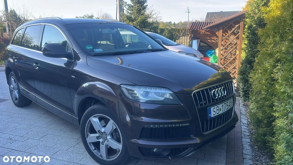 Audi Q7 - 1