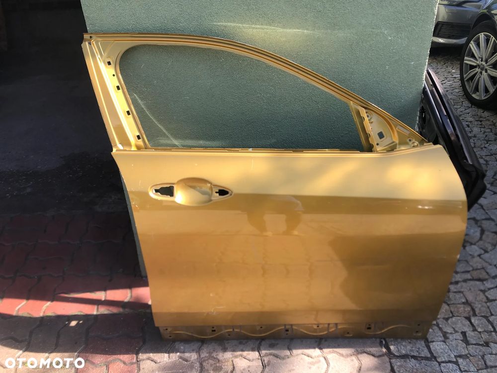 BMW X1 F48 drzwi prawe przód przednie - 2