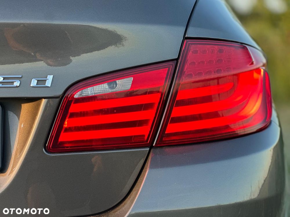BMW Seria 5 525d xDrive - 3