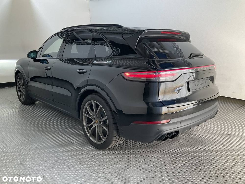 Porsche Cayenne Platinum Edition - 3