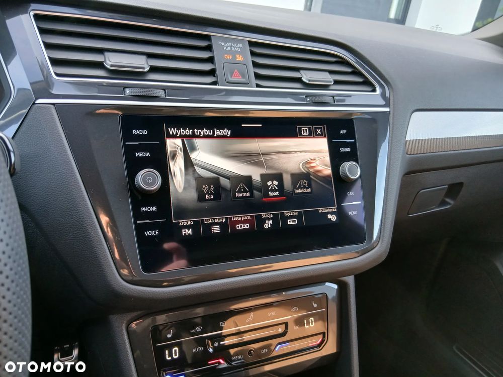 Volkswagen Tiguan - 38