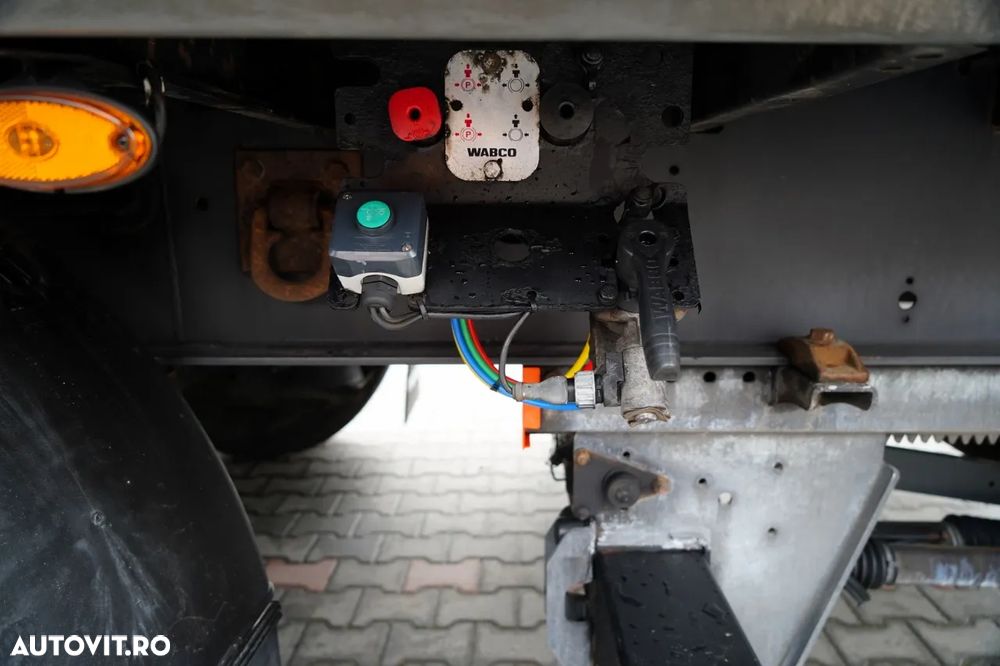 Kögel CORTINĂ / STANDARD / LIFT 2.000 kg / CONTENIER PENTRU PALEȚI / AXĂ RIDICATĂ / SAF - 24