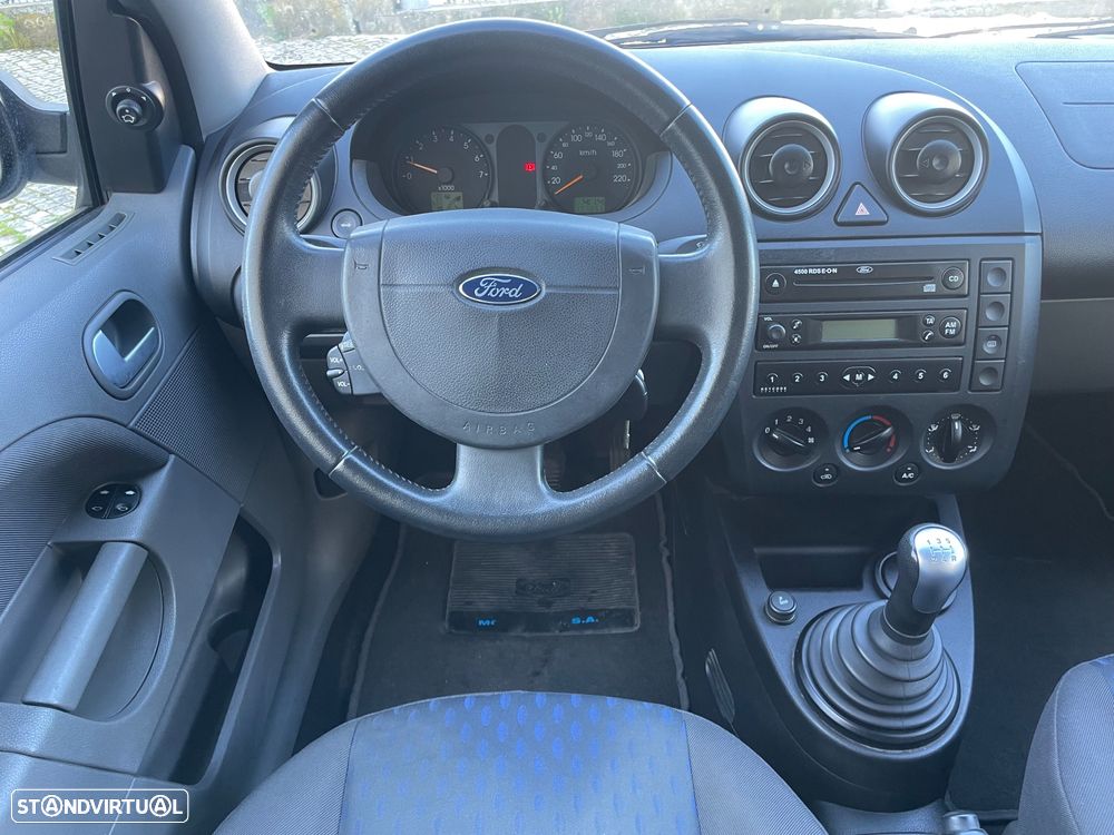 Ford Fiesta 1.25 Trend - 12