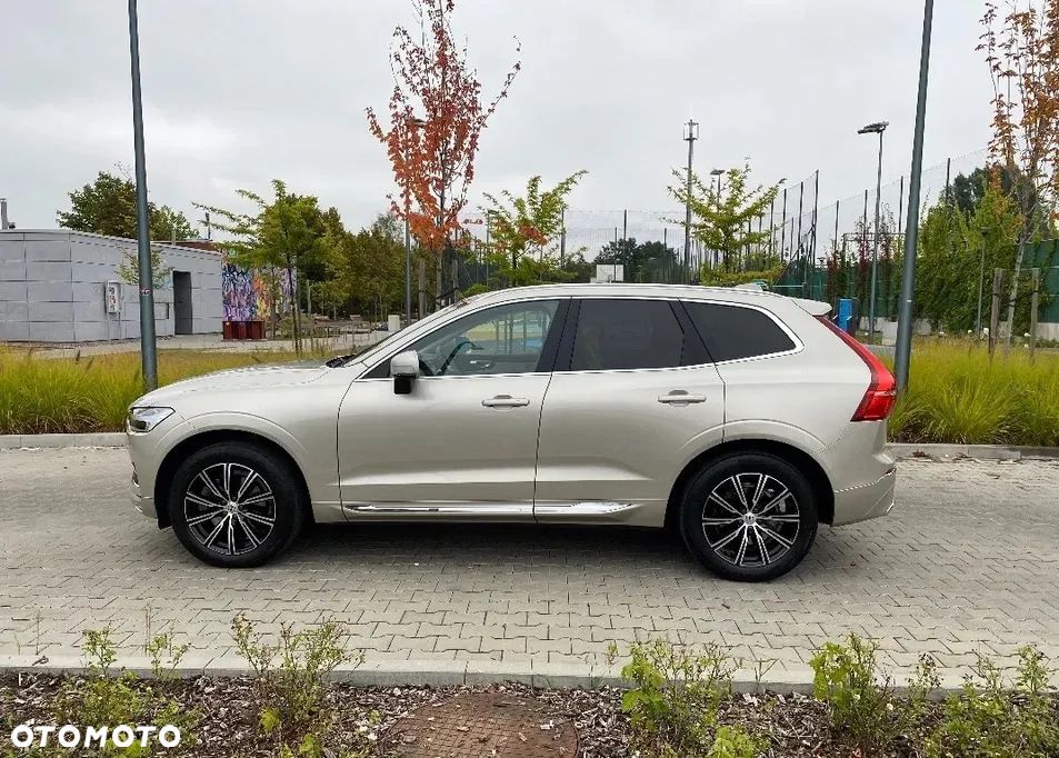 Volvo XC 60 D4 R-Design - 10