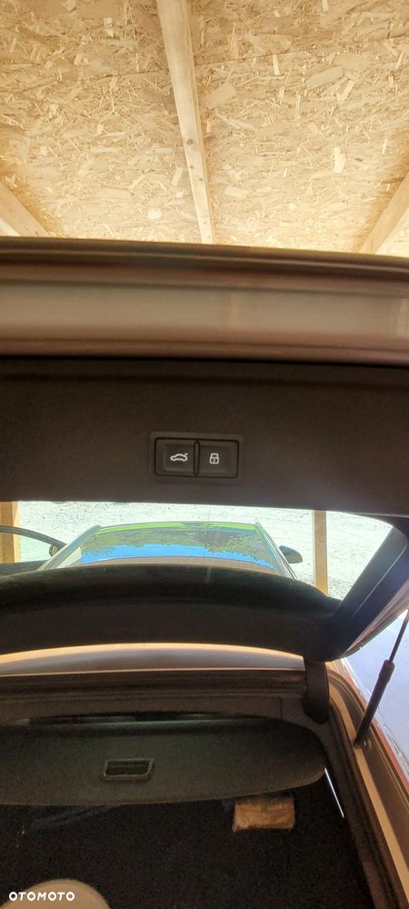 Audi A4 Avant 2.0 TDI S tronic - 14