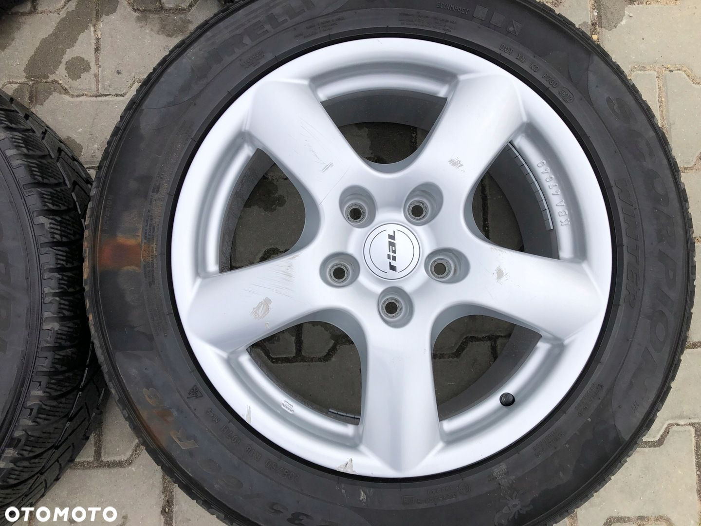 KOŁA Q7 TOUAREG CAYENNE 235/60/R18 PIRELLI RIAL - 3